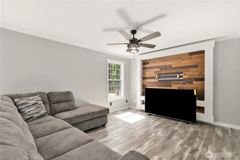 Property photo for 8208 243rd Street Ct E, Graham photo 8