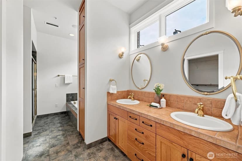 Property photo for 1010 Mill Avenue #302, Bellingham photo 13