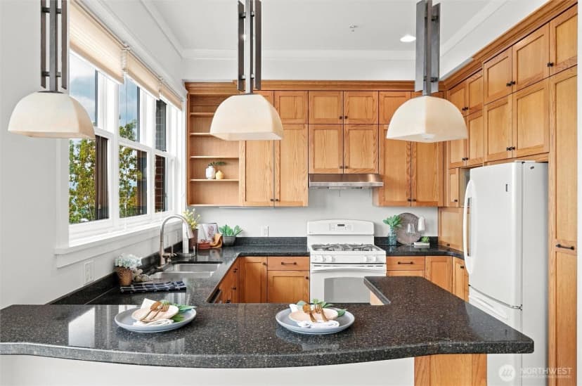 Property photo for 1010 Mill Avenue #302, Bellingham photo 8