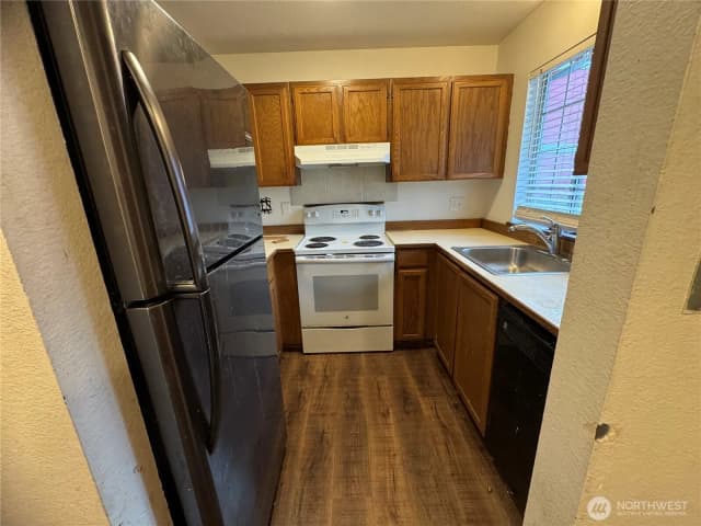 Property photo for 1915 E Spruce Street #a, Seattle photo 4
