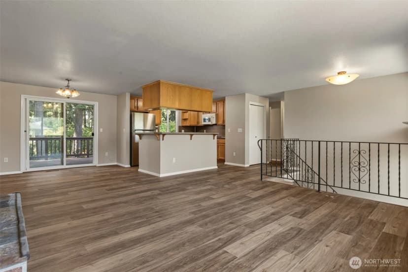 Property photo for 18922 9th Avenue Ct E, Spanaway photo 6