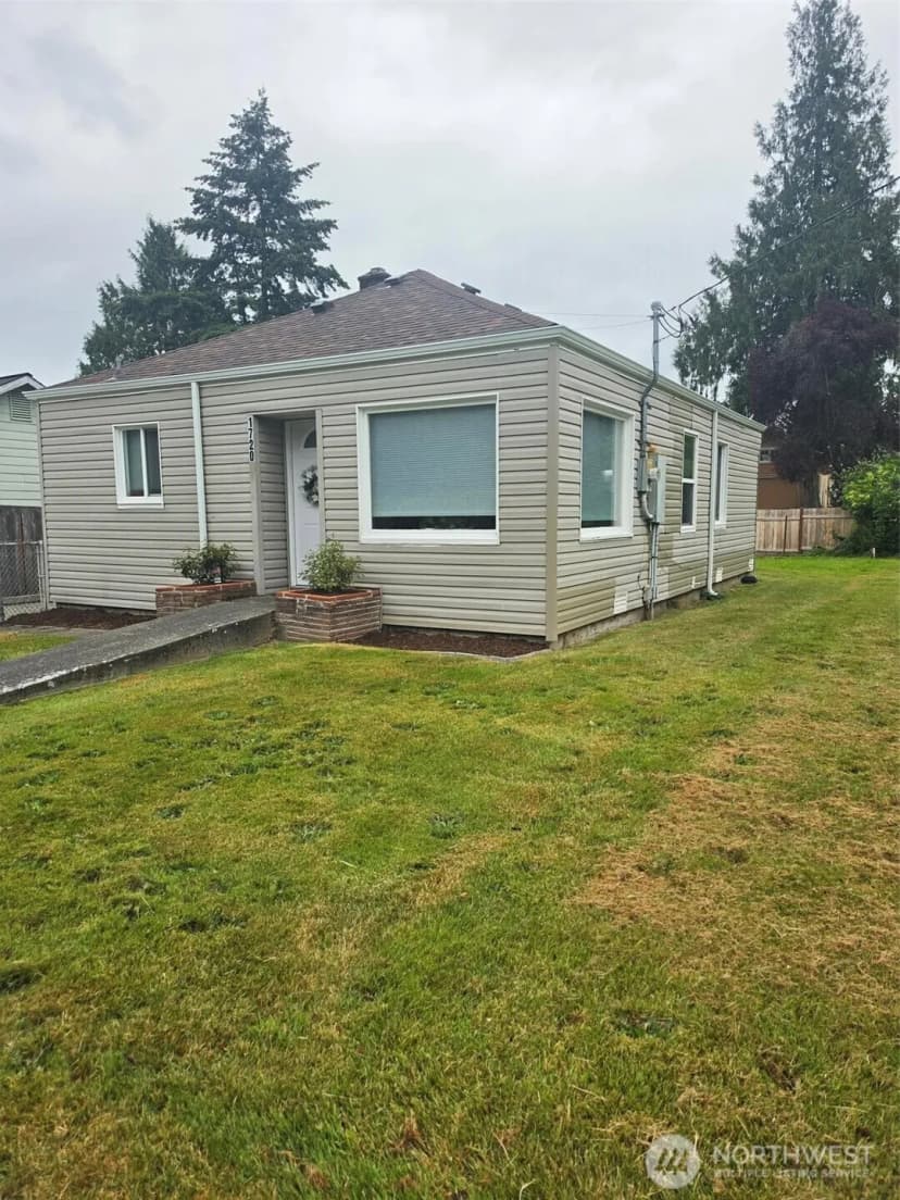 Property photo for 1720 Snyder Avenue, Bremerton photo 3