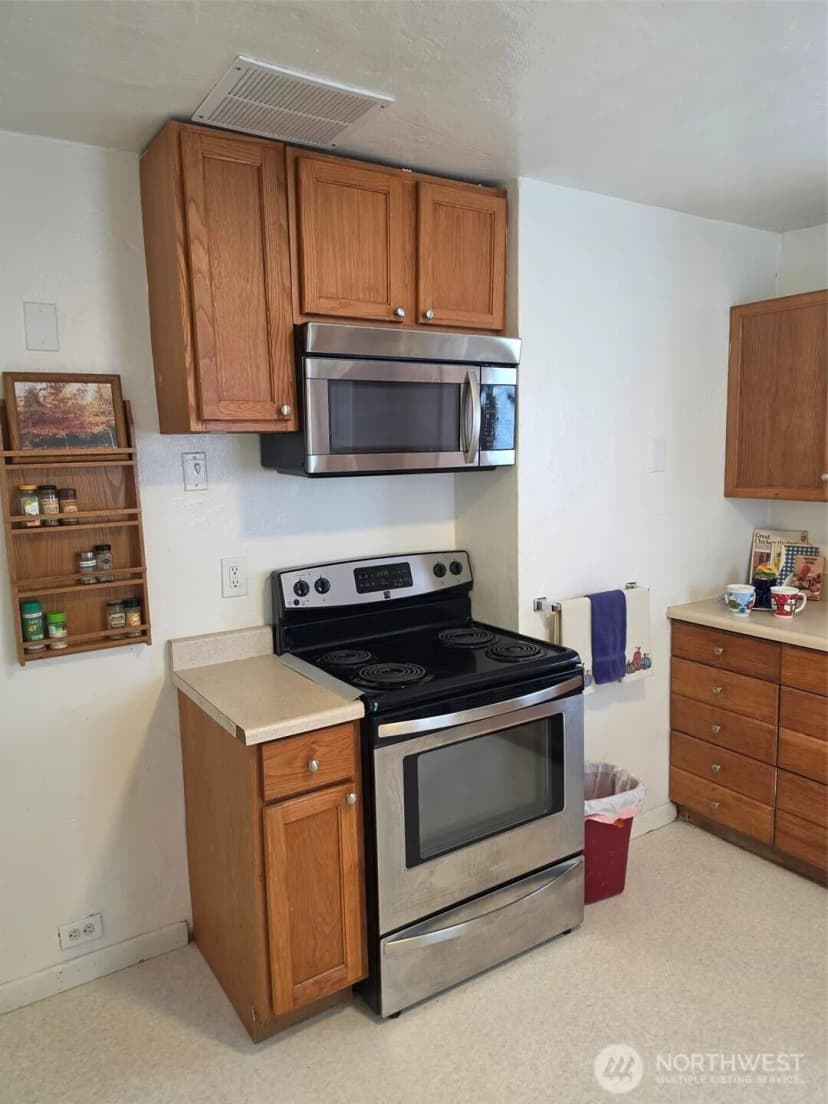 Property photo for 1720 Snyder Avenue, Bremerton photo 14