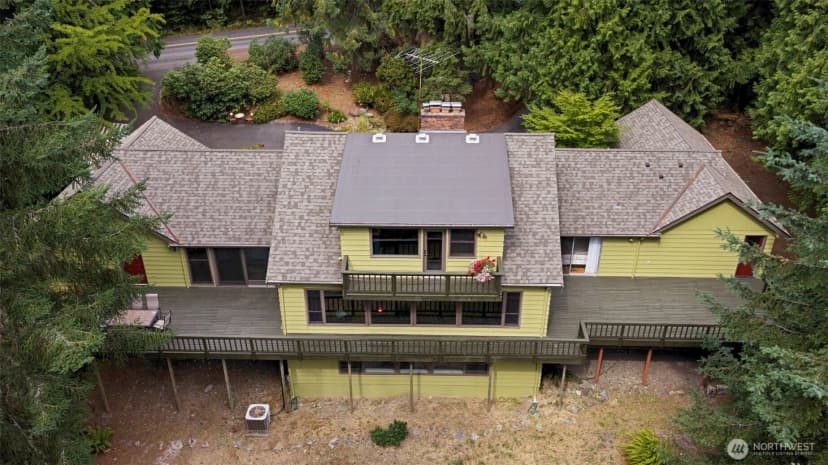 Property photo for 25235 Se Mirrormont Drive, Issaquah photo 4