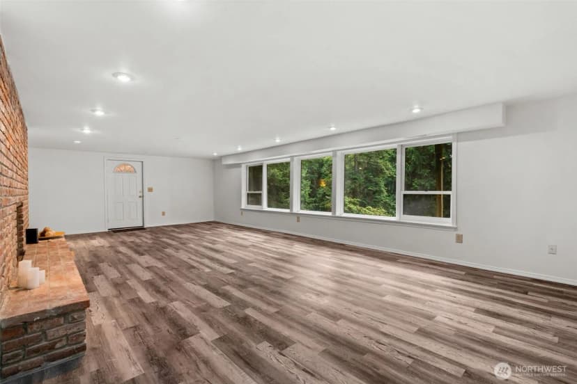Property photo for 25235 Se Mirrormont Drive, Issaquah photo 31