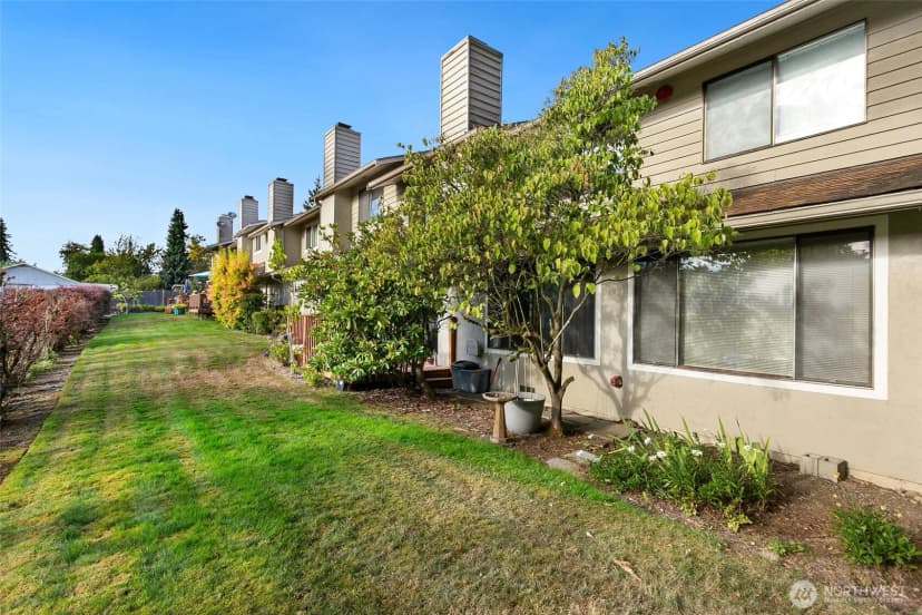 Property photo for 19205 40th Avenue W #b5, Lynnwood photo 19