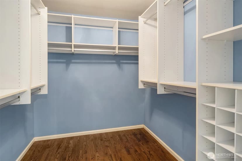 Property photo for 7921 E Mercer Way, Mercer Island photo 19