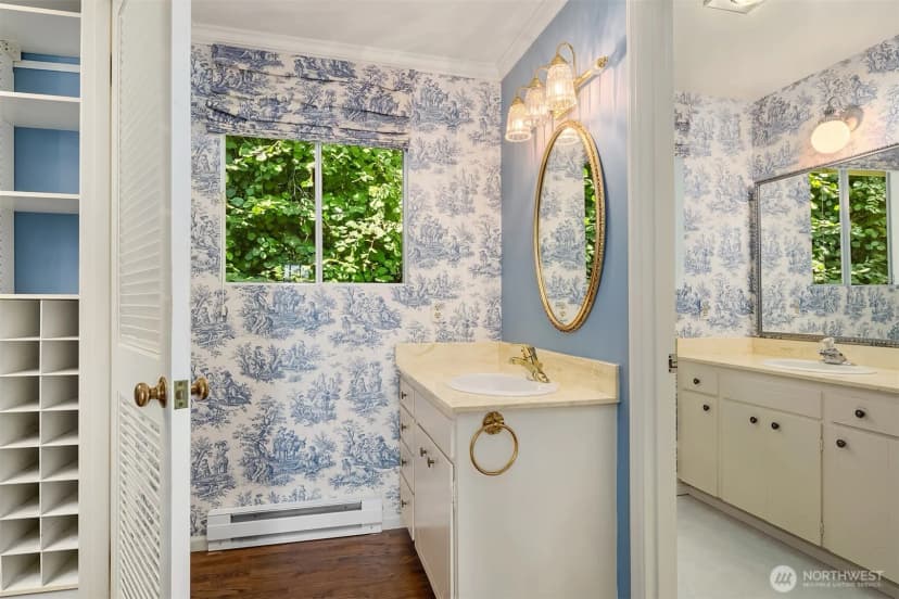 Property photo for 7921 E Mercer Way, Mercer Island photo 20