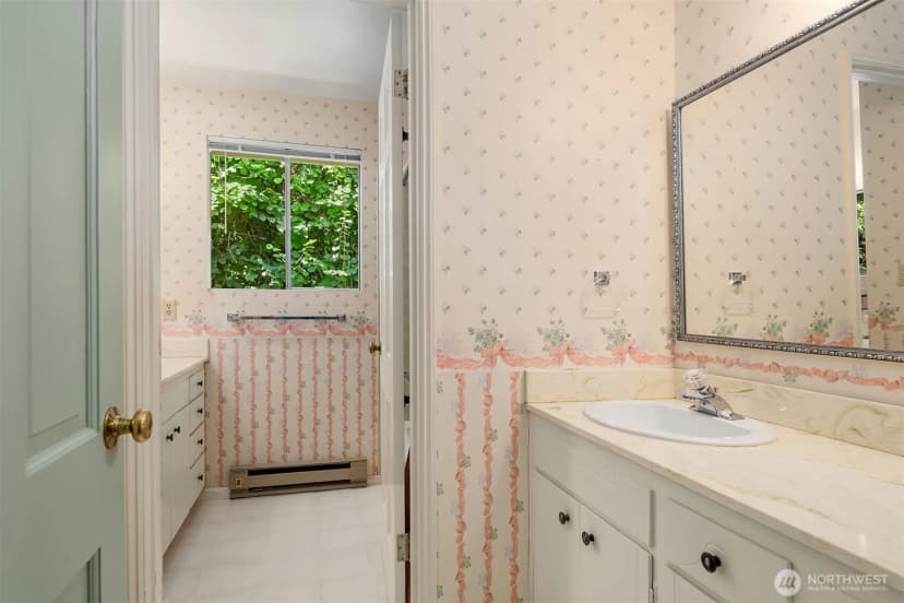 Property photo for 7921 E Mercer Way, Mercer Island photo 26
