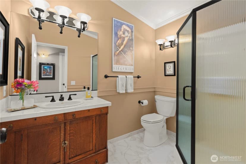 Property photo for 2061 E Beaver Lake Drive Se, Sammamish photo 17