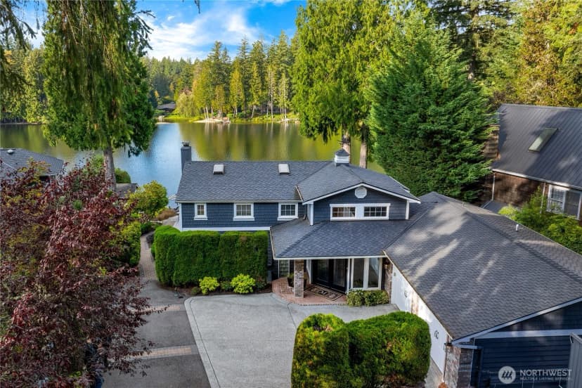 Property photo for 2061 E Beaver Lake Drive Se, Sammamish photo 25