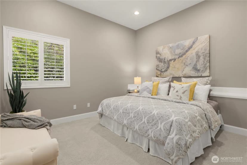 Property photo for 2061 E Beaver Lake Drive Se, Sammamish photo 16