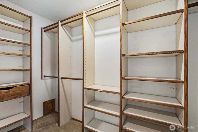 Property photo for 23046 Ne 19th Drive, Sammamish photo 16