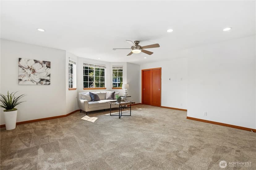 Property photo for 23046 Ne 19th Drive, Sammamish photo 17
