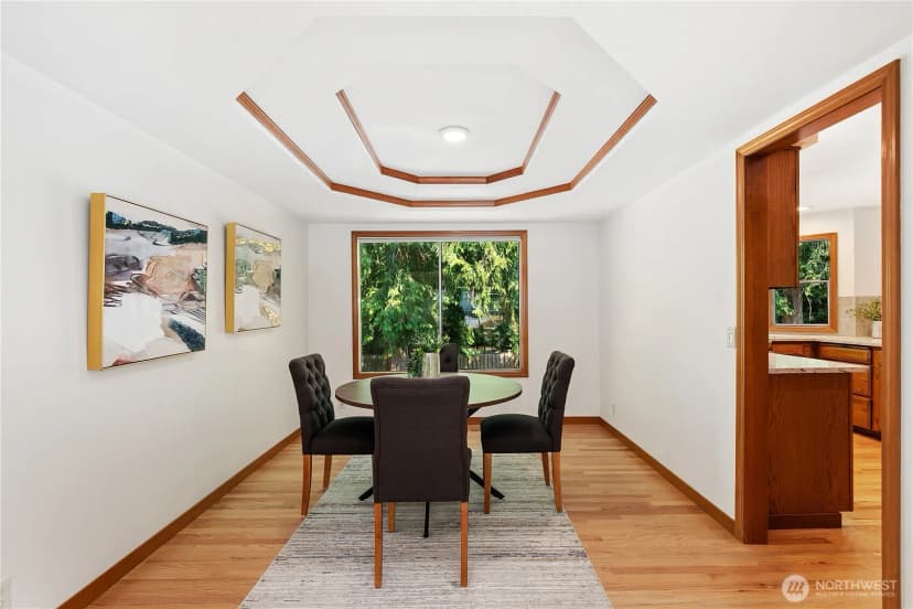 Property photo for 23046 Ne 19th Drive, Sammamish photo 4
