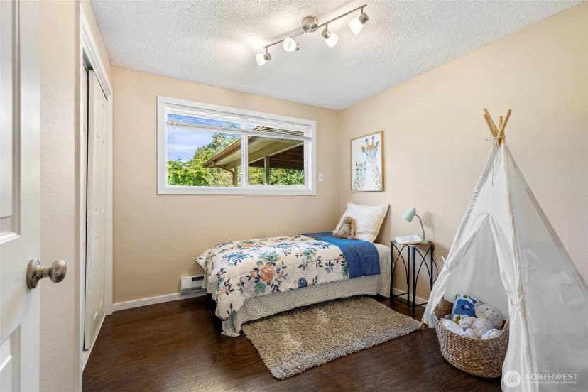 Property photo for 515 Roe Street Steilacoom, Steilacoom photo 14