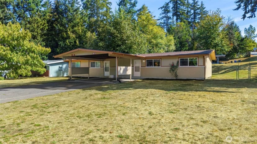 Property photo for 515 Roe Street Steilacoom, Steilacoom photo 2