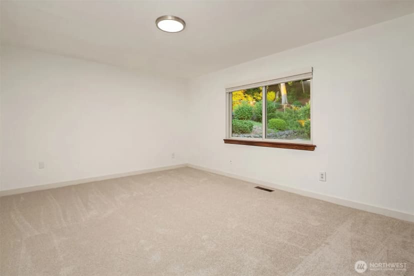 Property photo for 8308 Frederick Place, Edmonds photo 24