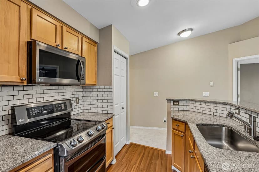 Property photo for 2201 192nd Street Se #r205, Bothell photo 11
