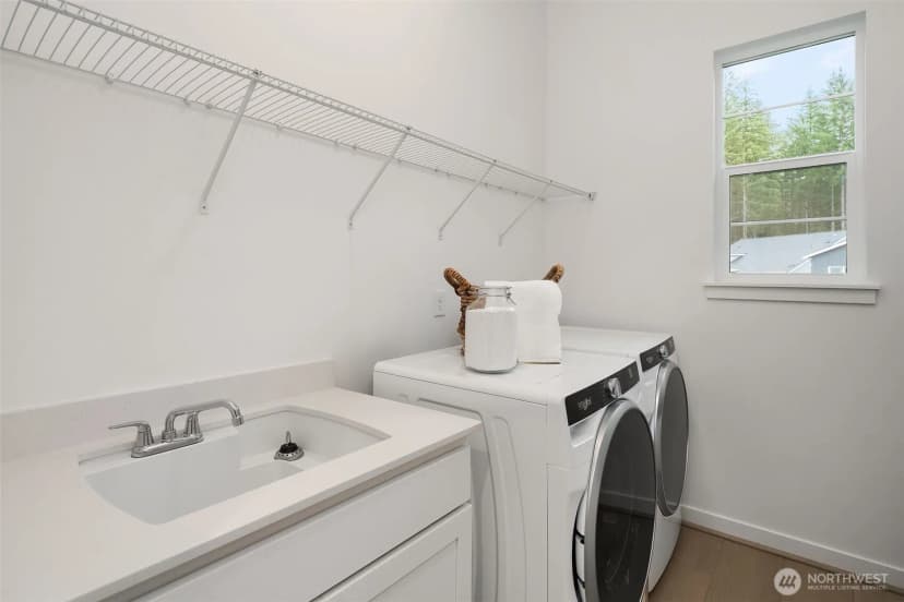 Property photo for 23894 Site 196 Se Tamarack Street, Black Diamond photo 13