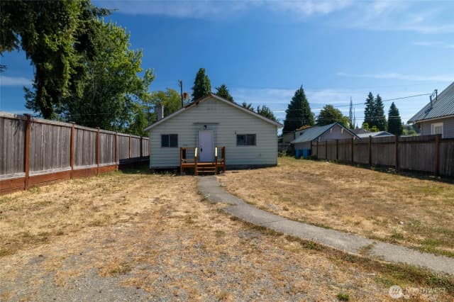 Property photo for 1320 Delaware Avenue, Centralia