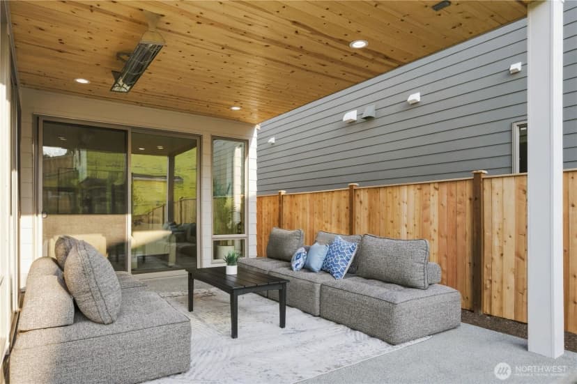 Property photo for 10209 125th Avenue Ne, Kirkland photo 29