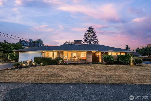 Property photo for 315 W Broadway Avenue, Montesano