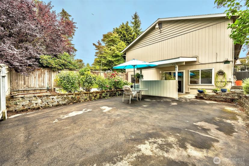 Property photo for 8205 Ne 128th Street, Kirkland photo 33