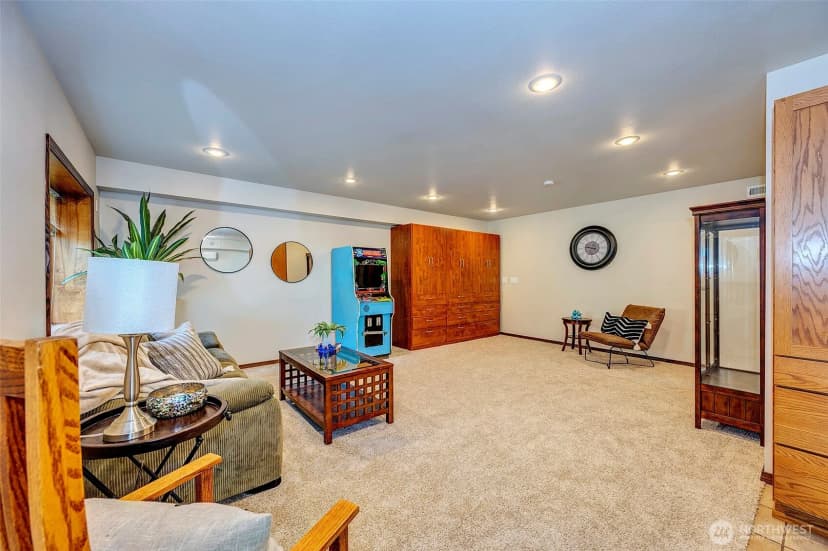 Property photo for 8205 Ne 128th Street, Kirkland photo 27