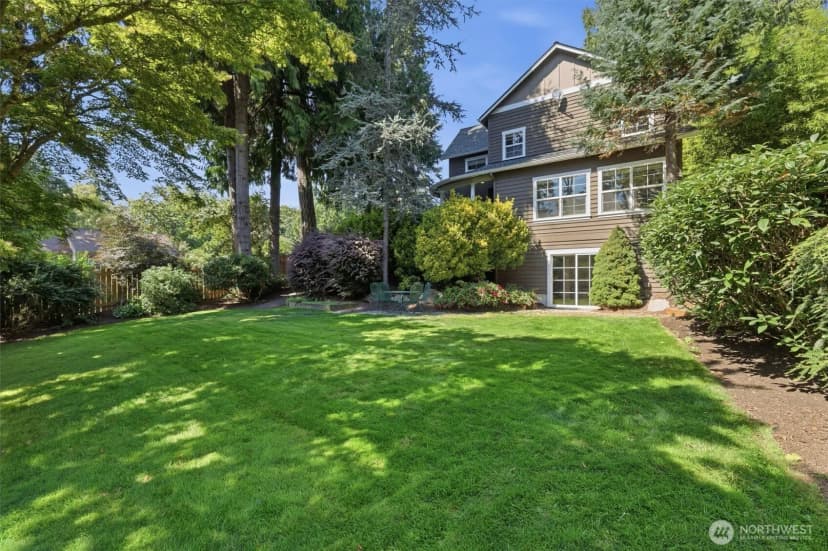 Property photo for 506 Azalea Avenue Ne, Bainbridge Island