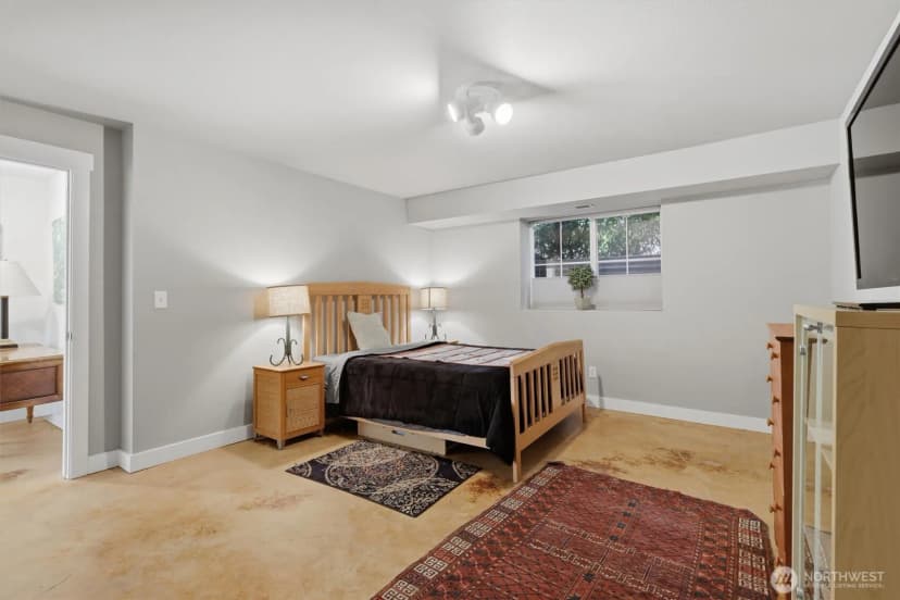Property photo for 506 Azalea Avenue Ne, Bainbridge Island photo 27