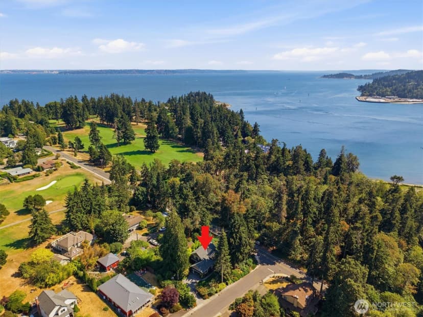 Property photo for 506 Azalea Avenue Ne, Bainbridge Island photo 38