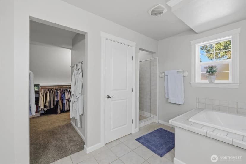 Property photo for 506 Azalea Avenue Ne, Bainbridge Island photo 22