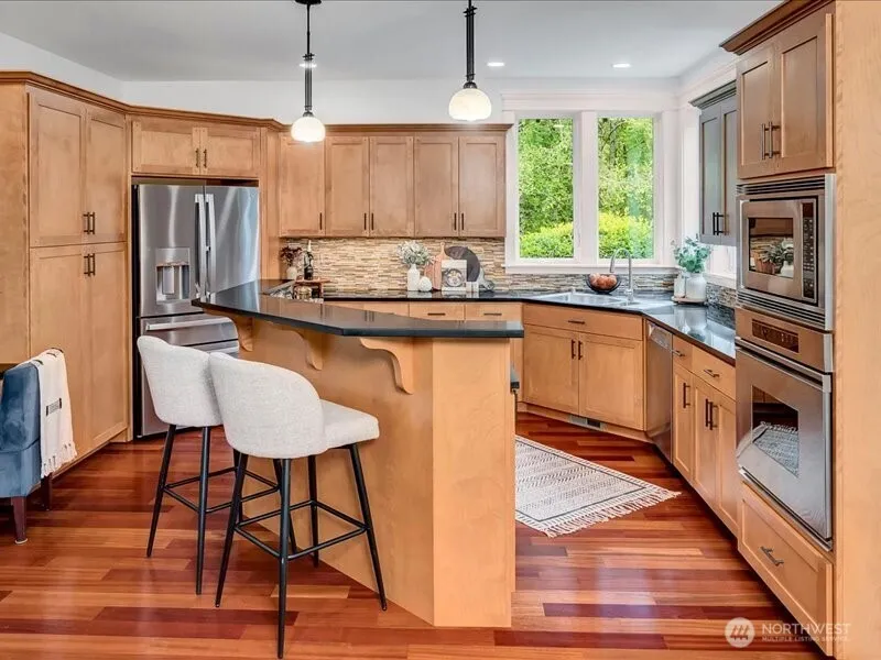 Property photo for 7796 Renton Issaquah Road Se, Issaquah photo 15