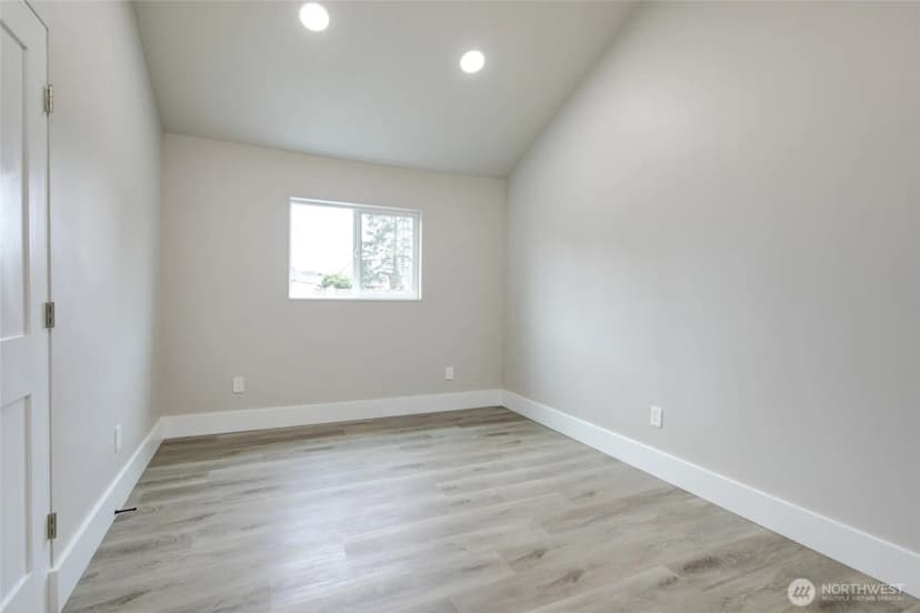 Property photo for 800 E Market Street, Aberdeen photo 38