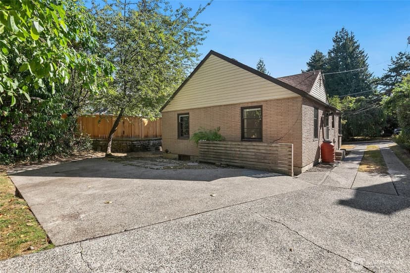 Property photo for 4515 49th Avenue S, Seattle photo 22