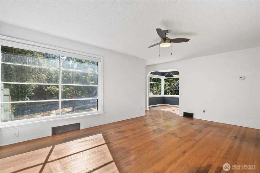 Property photo for 4515 49th Avenue S, Seattle photo 6