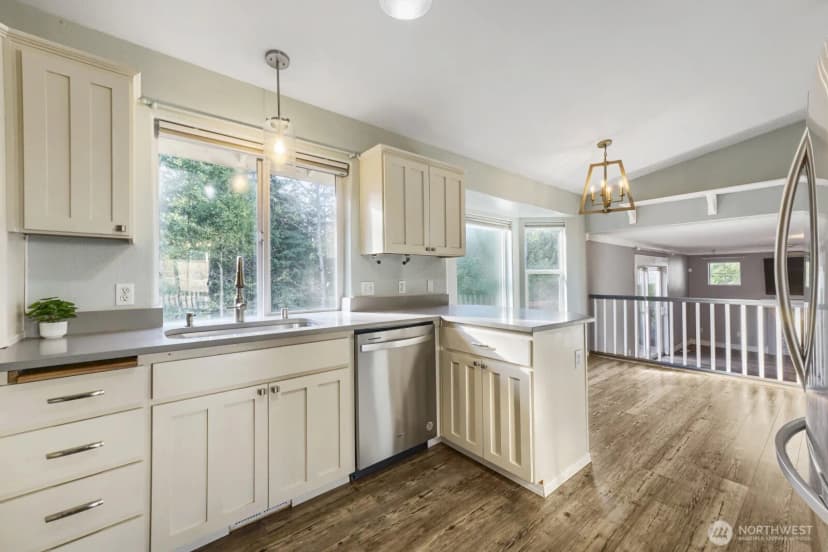 Property photo for 11404 173rd Avenue Ct E, Bonney Lake photo 6