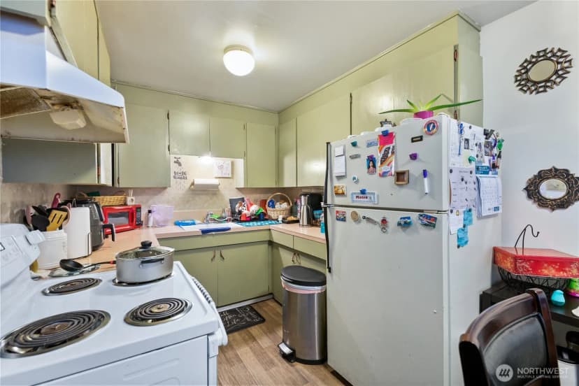 Property photo for 936 N 198th Street, Shoreline photo 10