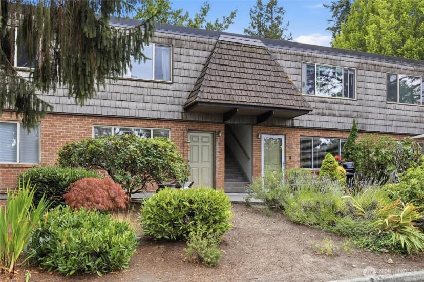 Property photo for 3834 175th Avenue Ne #e44, Redmond photo 23
