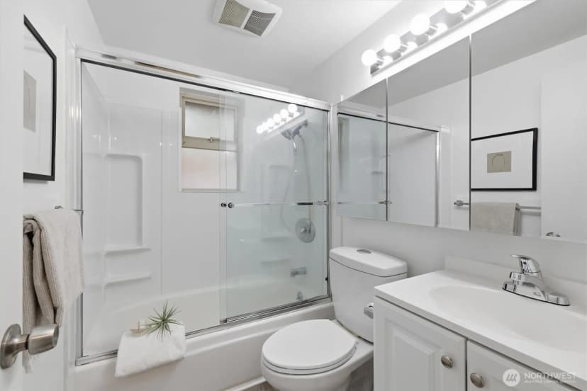 Property photo for 3834 175th Avenue Ne #e44, Redmond photo 12