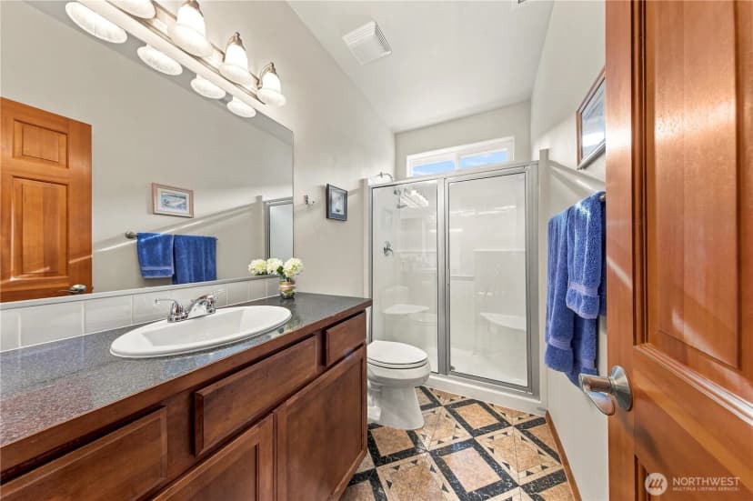 Property photo for 8442 Bainbridge Loop Ne, Lacey photo 15