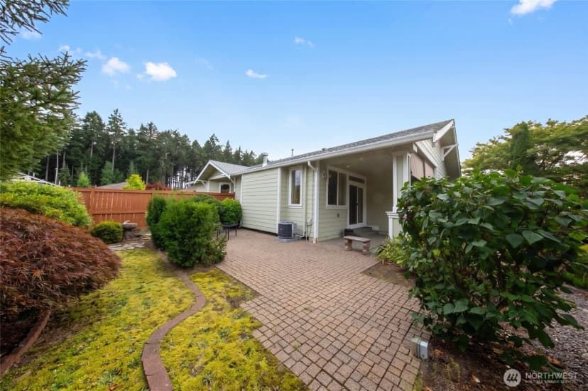 Property photo for 8442 Bainbridge Loop Ne, Lacey photo 23
