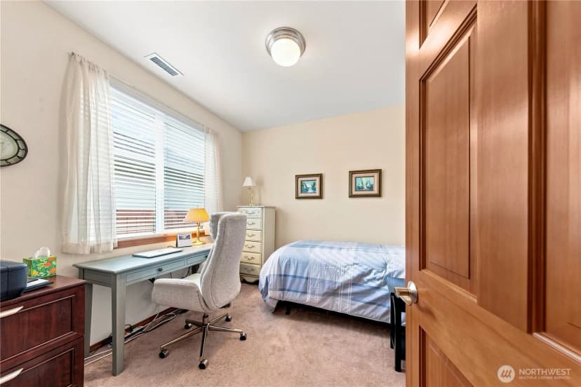 Property photo for 8442 Bainbridge Loop Ne, Lacey photo 16