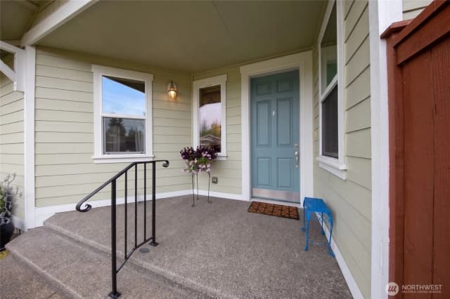 Property photo for 8442 Bainbridge Loop Ne, Lacey photo 3