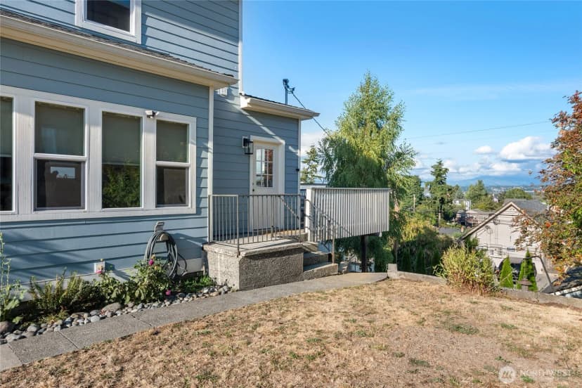 Property photo for 3413 Colby Avenue, Everett photo 26
