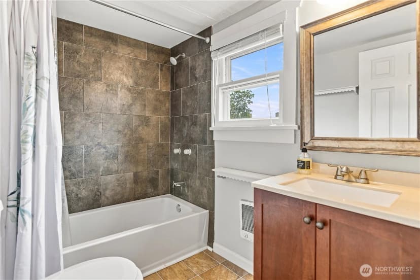 Property photo for 1912 7th Street, Bremerton photo 22