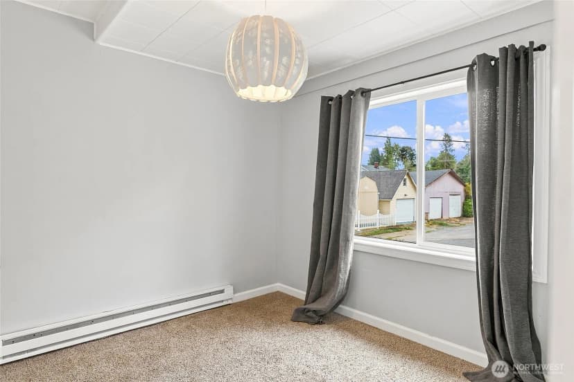 Property photo for 1912 7th Street, Bremerton photo 10