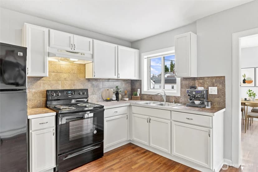 Property photo for 1912 7th Street, Bremerton photo 16