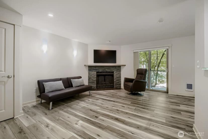 Property photo for 15291 Ne 82nd Street #102, Redmond photo 8